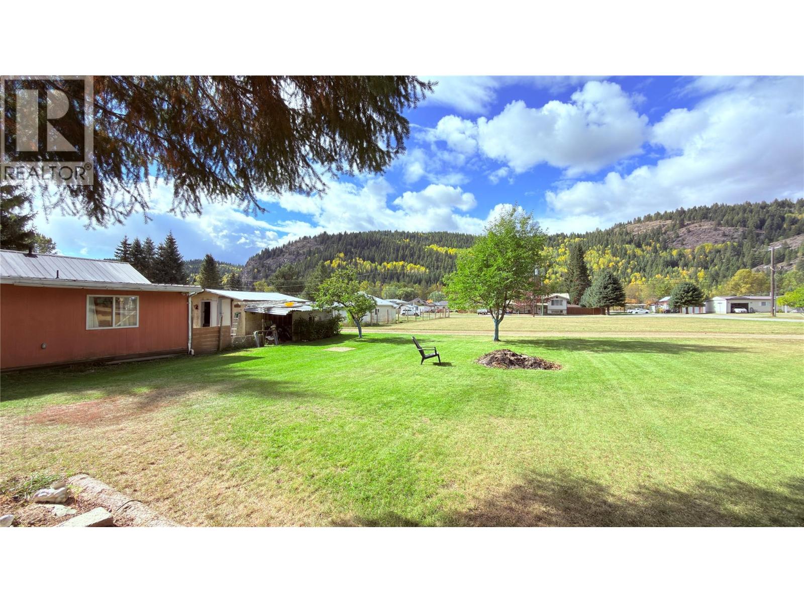 645 Strathmore Avenue, Greenwood, British Columbia  V0H 1J0 - Photo 6 - 10365233