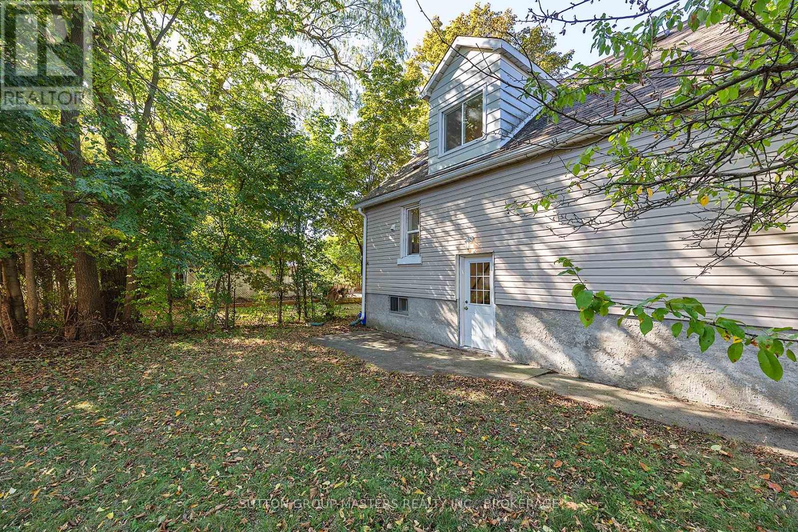 720 Brock Street, Kingston (Central City East), Ontario  K7L 1W2 - Photo 5 - X12449585