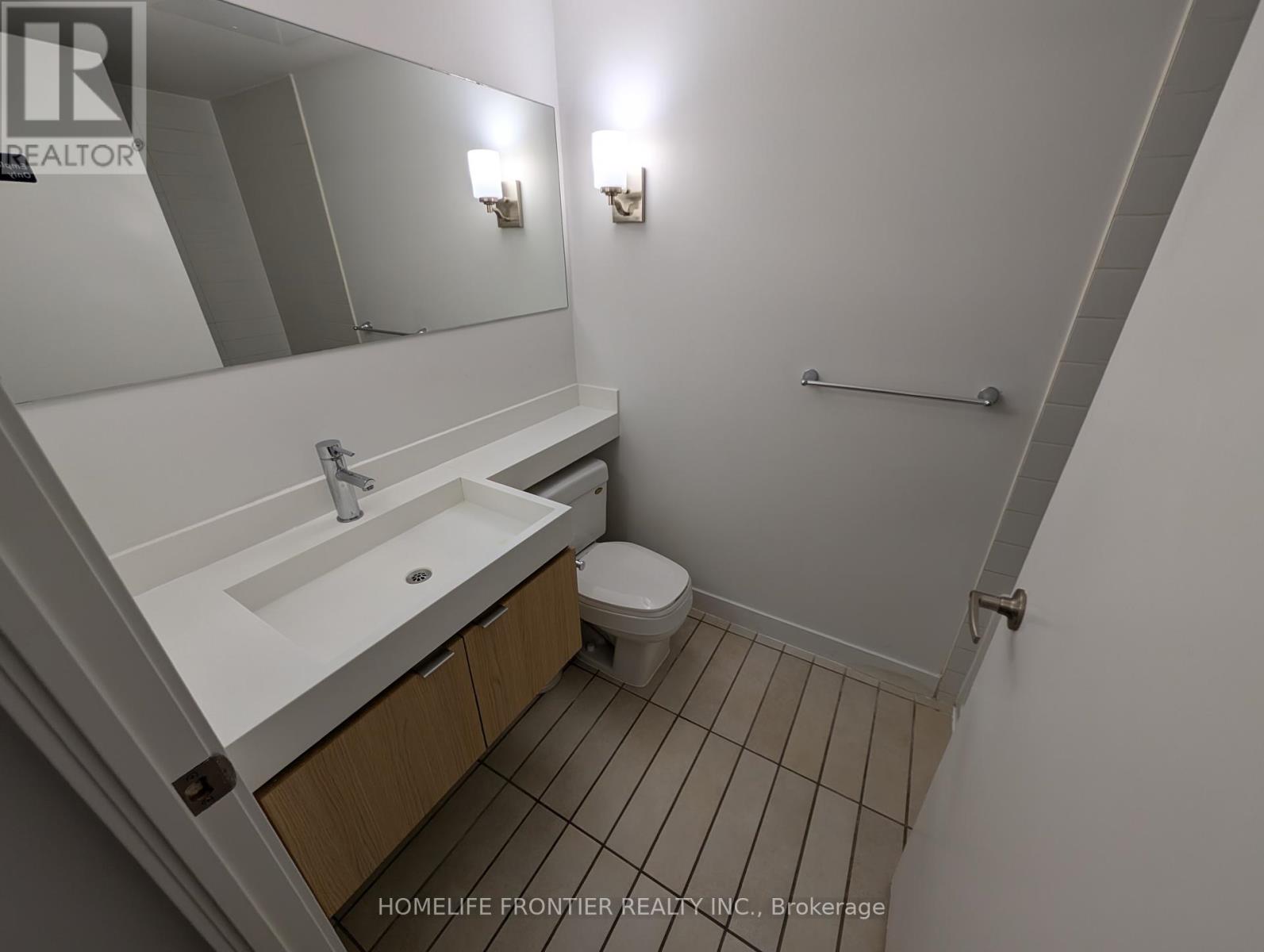 912 - 4k Spadina Avenue, Toronto, Ontario  M5V 3Y9 - Photo 6 - C12443034