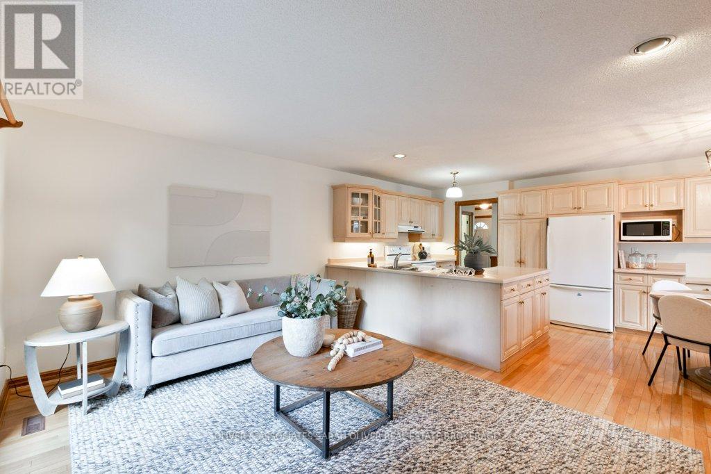 416 Brock Street, London South, Ontario  N6K 2M4 - Photo 10 - X12449513
