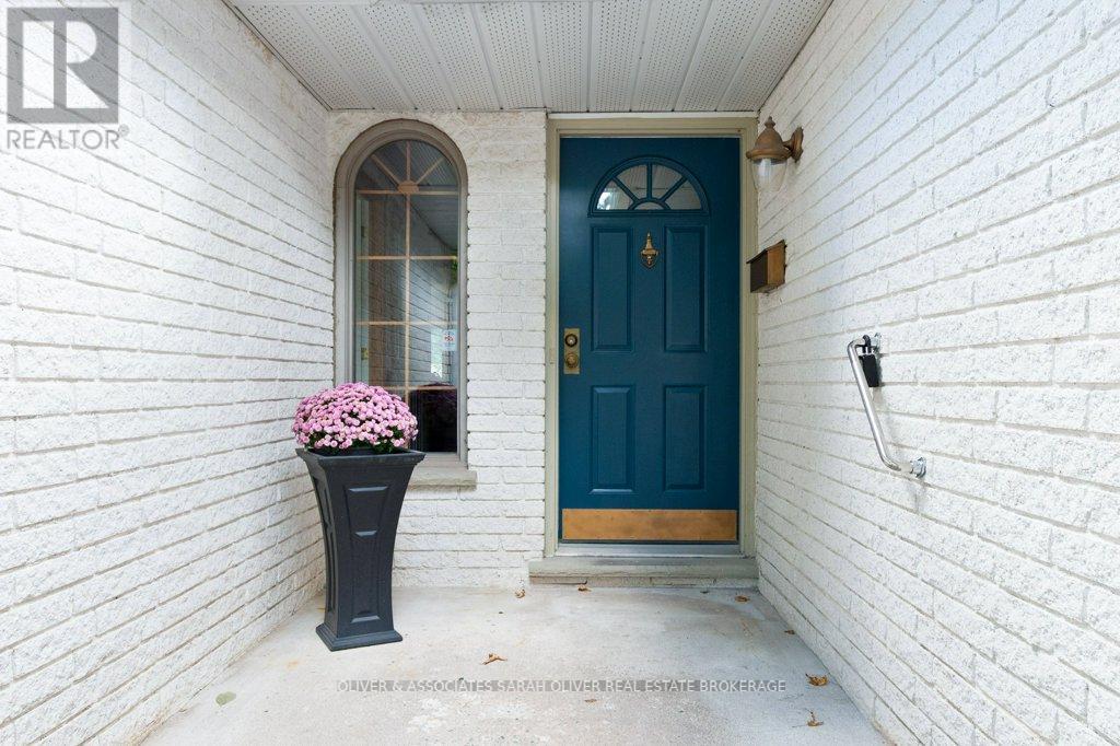 416 Brock Street, London South, Ontario  N6K 2M4 - Photo 2 - X12449513