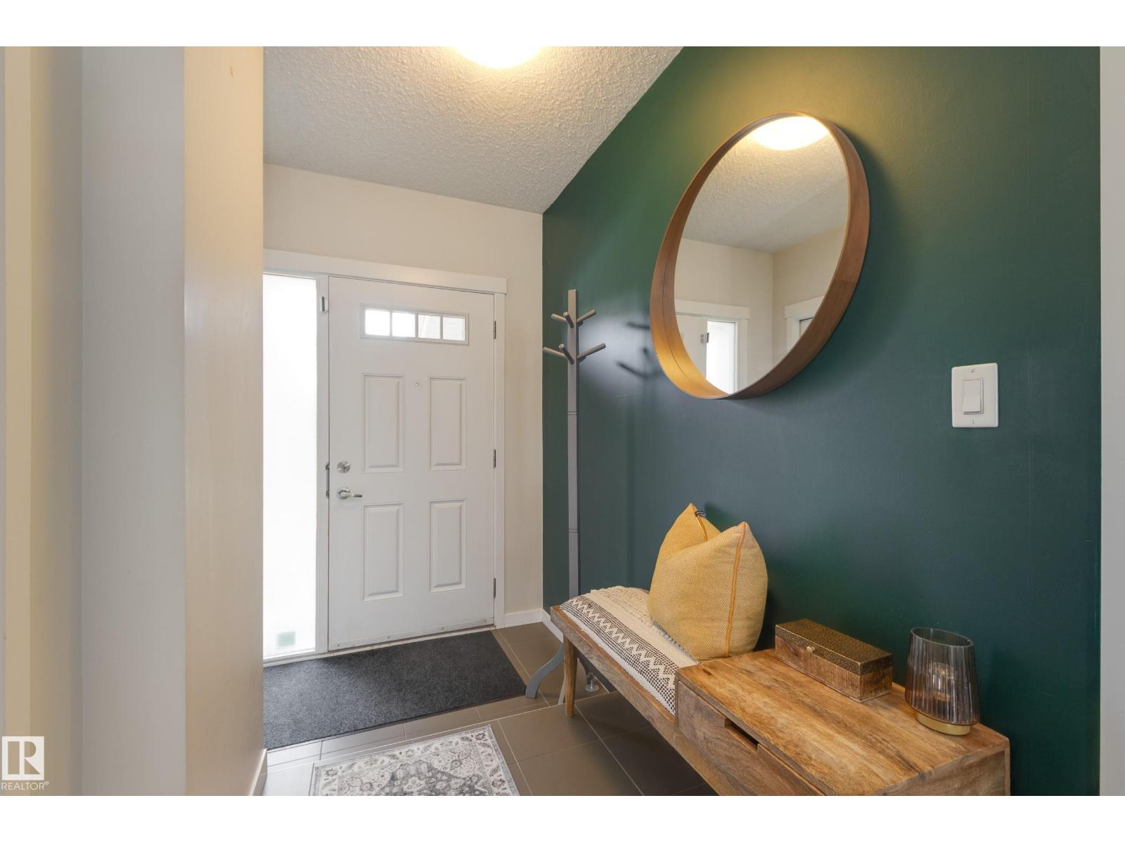 16722 64 St Nw, Edmonton, Alberta  T5Y 3P8 - Photo 2 - E4461126