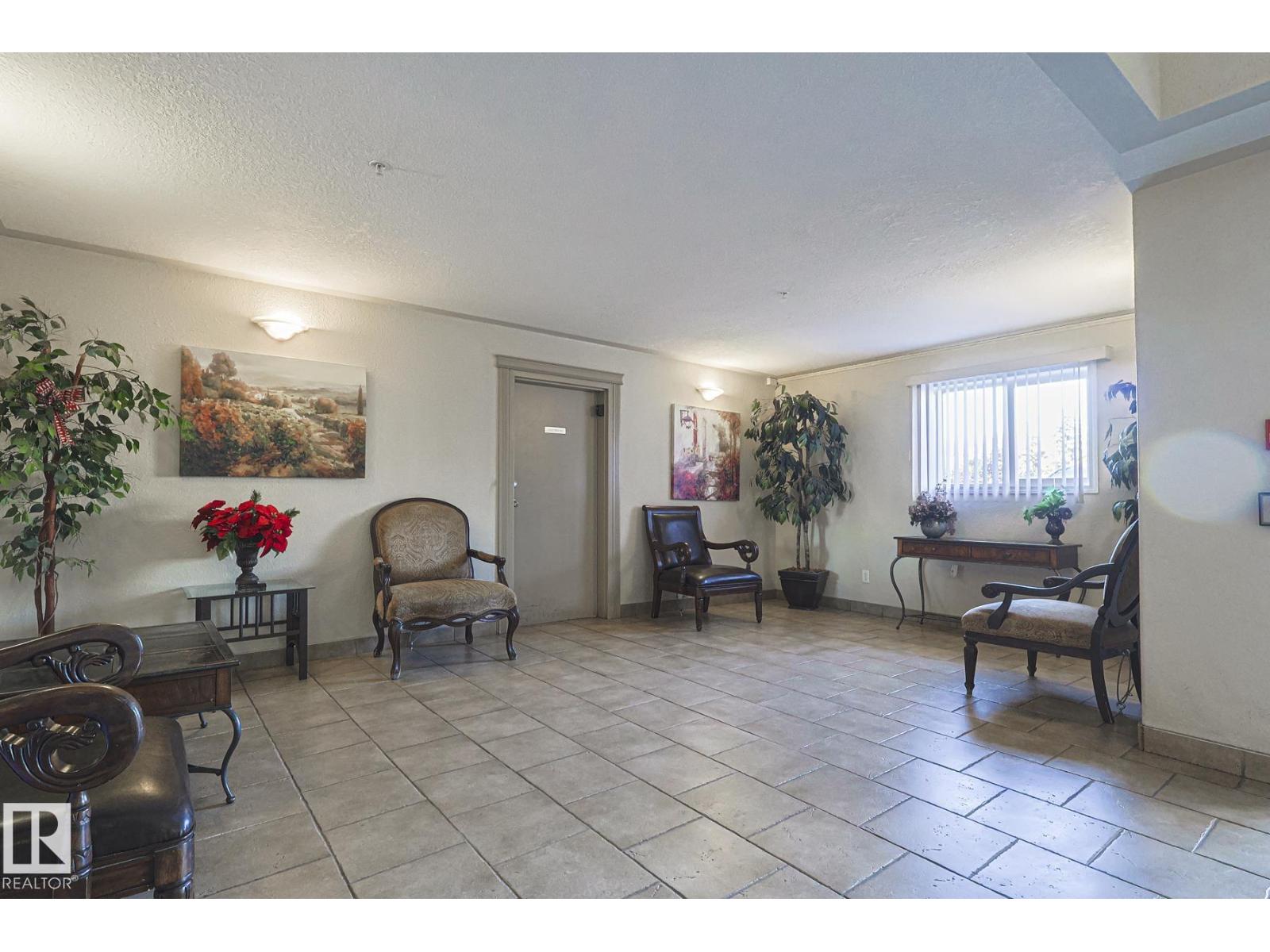 #120 7511 171 St Nw Nw, Edmonton, Alberta  T5T 6S7 - Photo 3 - E4461127