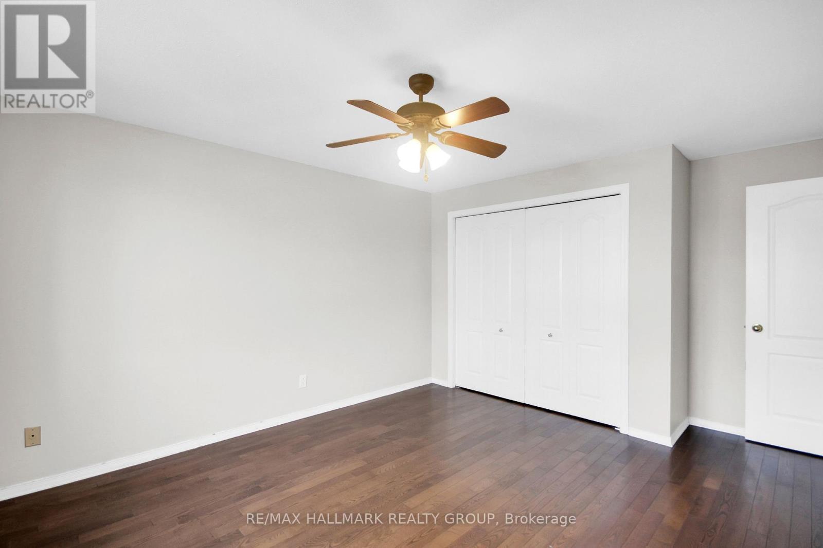 1662 Hunters Run Drive, Ottawa, Ontario  K1C 2H3 - Photo 20 - X12449593