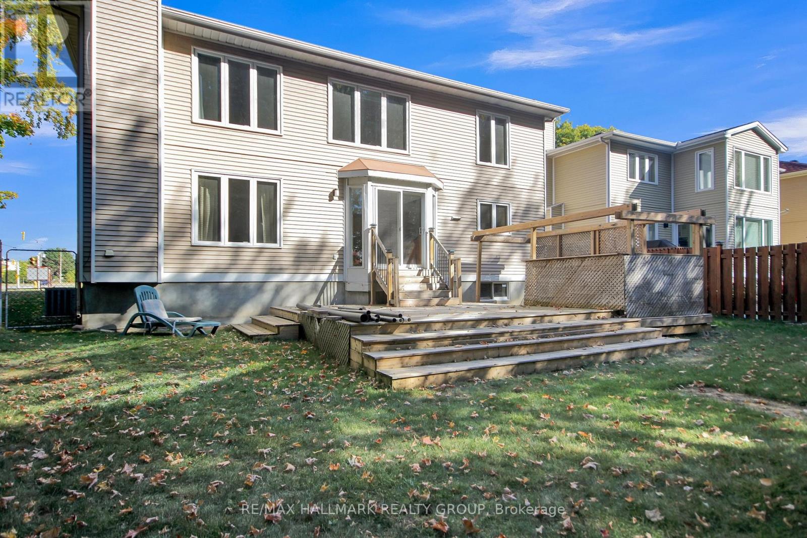 1662 Hunters Run Drive, Ottawa, Ontario  K1C 2H3 - Photo 26 - X12449593