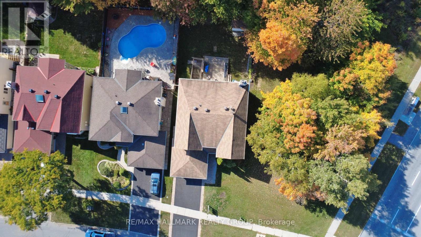 1662 Hunters Run Drive, Ottawa, Ontario  K1C 2H3 - Photo 29 - X12449593