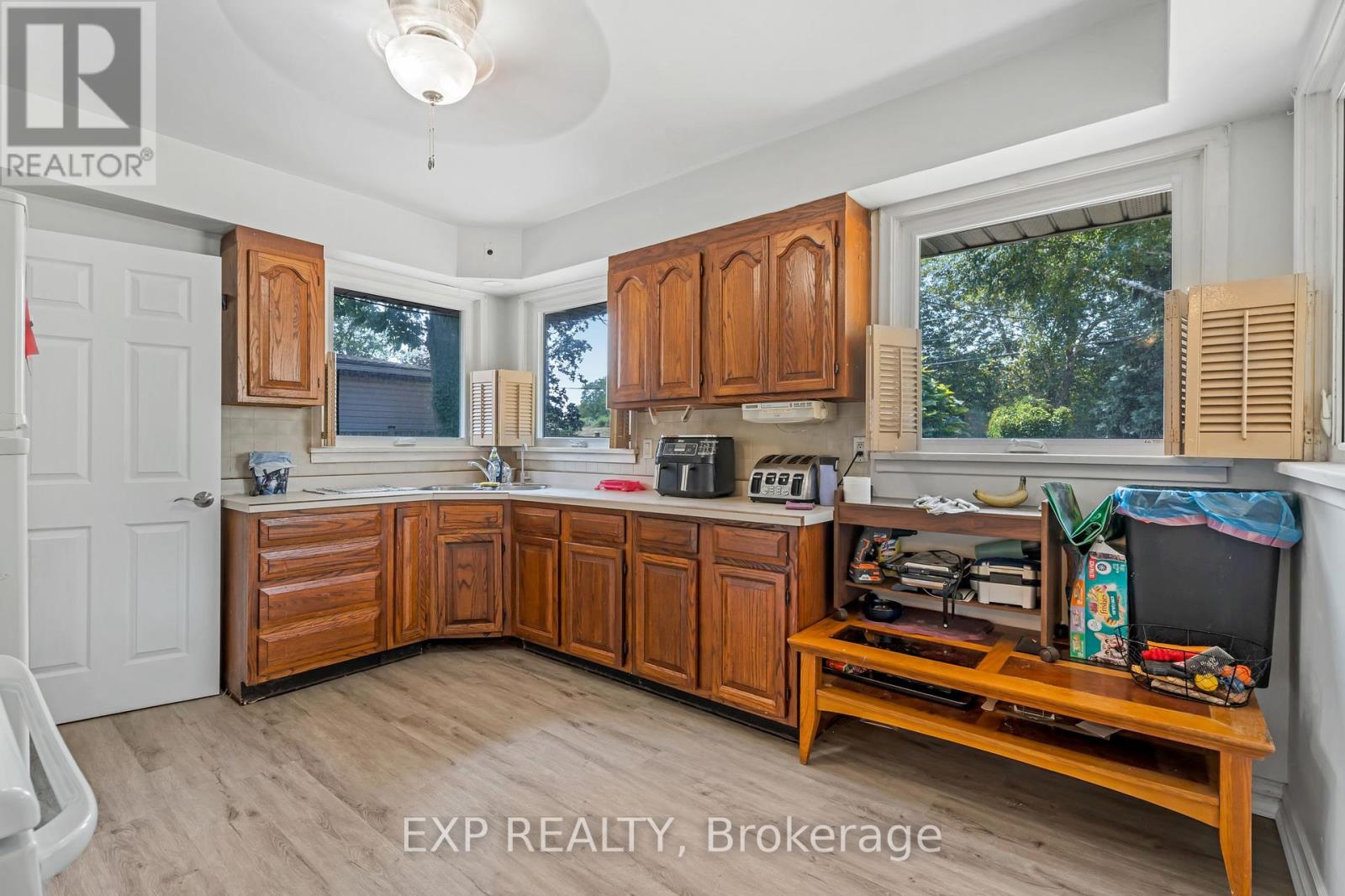 1986 Stanley Av Avenue, Niagara Falls, Ontario  L2E 6S4 - Photo 19 - X12449533