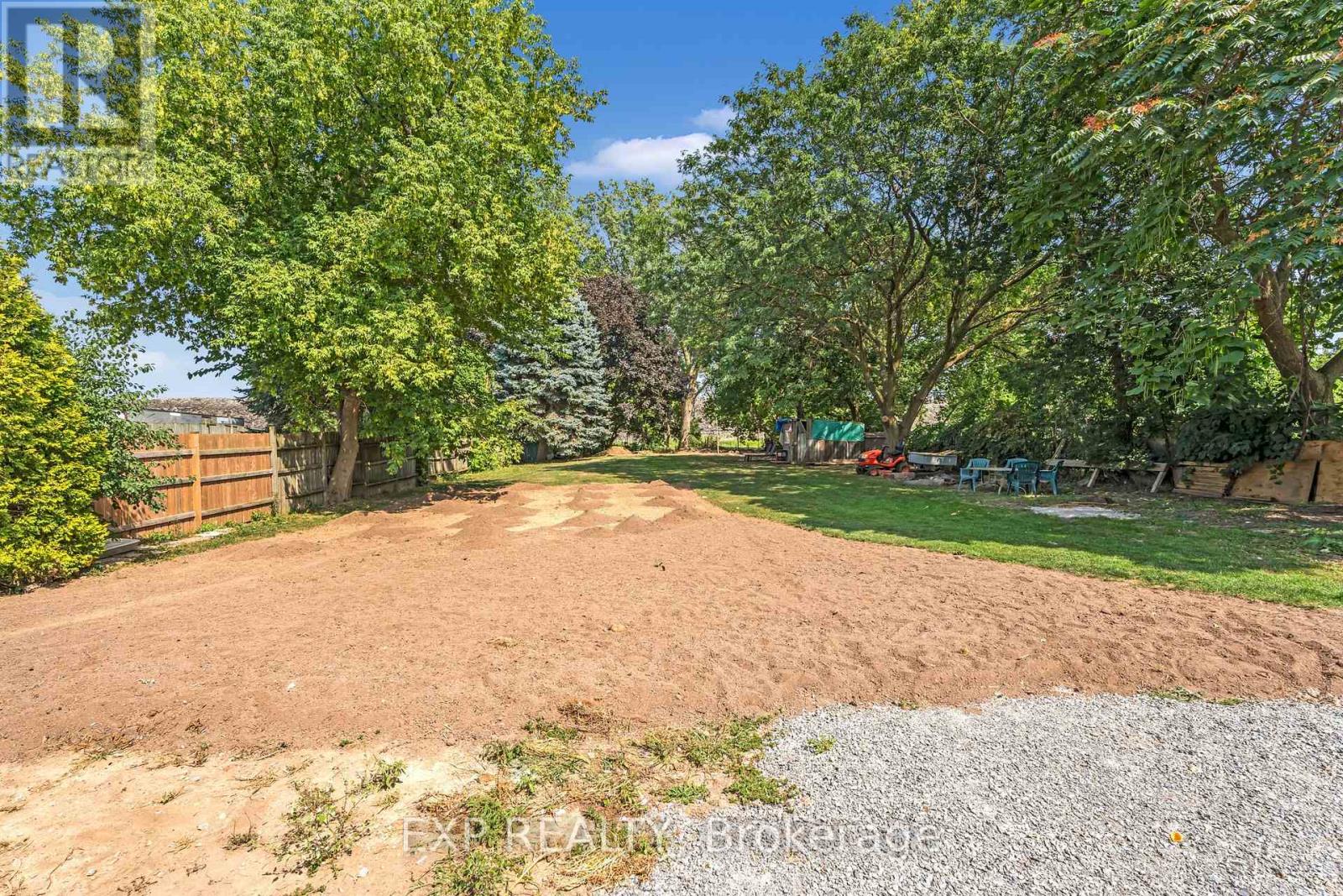 1986 Stanley Av Avenue, Niagara Falls, Ontario  L2E 6S4 - Photo 36 - X12449533