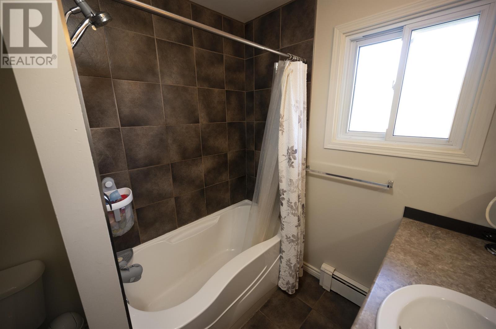 34 Velva Avenue, Thunder Bay, Ontario  P7A 6N5 - Photo 29 - TB253164