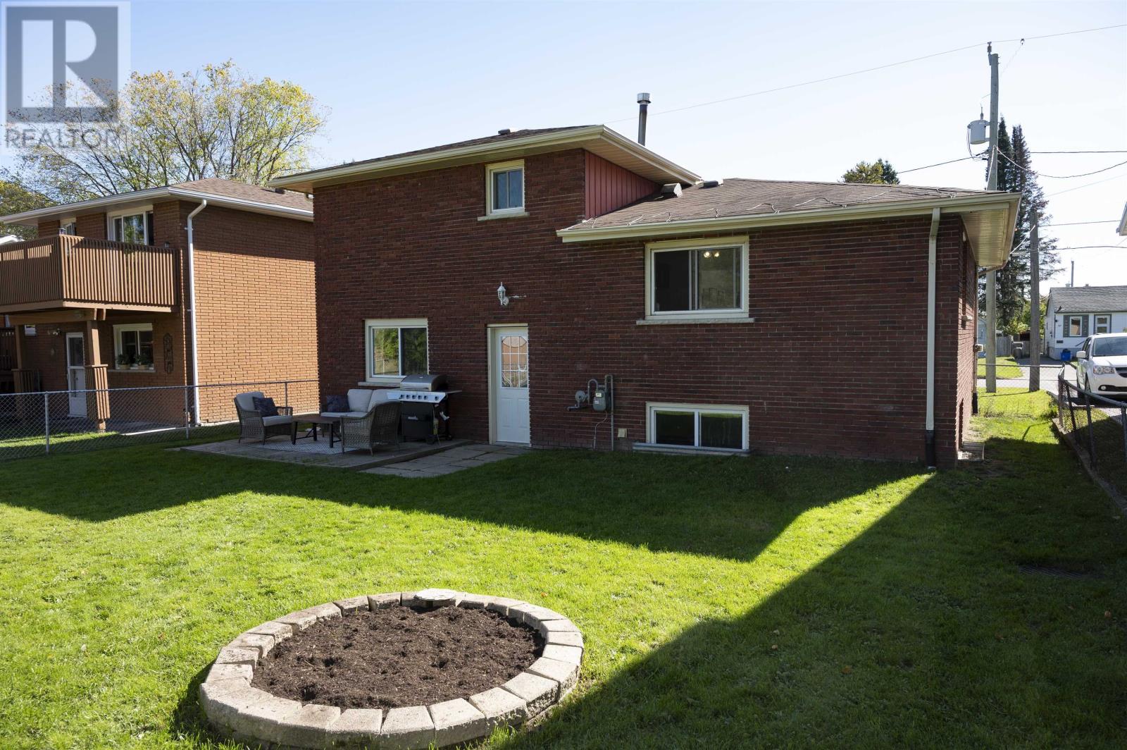 34 Velva Avenue, Thunder Bay, Ontario  P7A 6N5 - Photo 36 - TB253164
