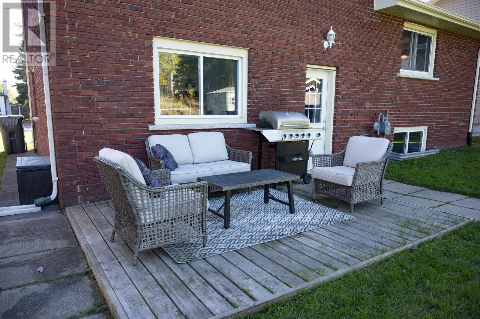 34 Velva Avenue, Thunder Bay, Ontario  P7A 6N5 - Photo 38 - TB253164
