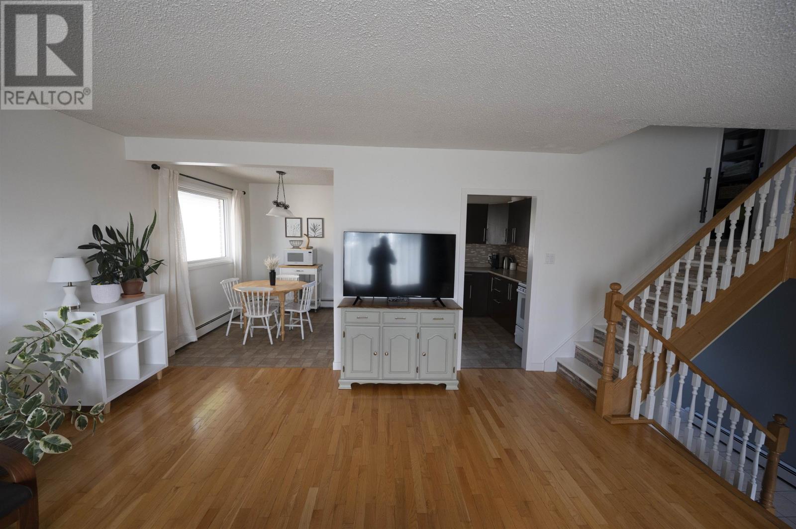 34 Velva Avenue, Thunder Bay, Ontario  P7A 6N5 - Photo 9 - TB253164