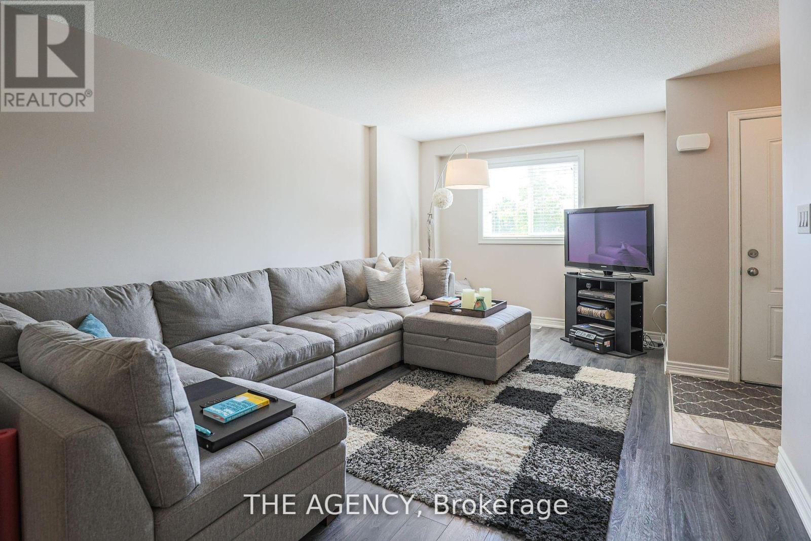 49 - 6118 Kelsey Crescent, Niagara Falls, Ontario  L2H 0M6 - Photo 3 - X12449579