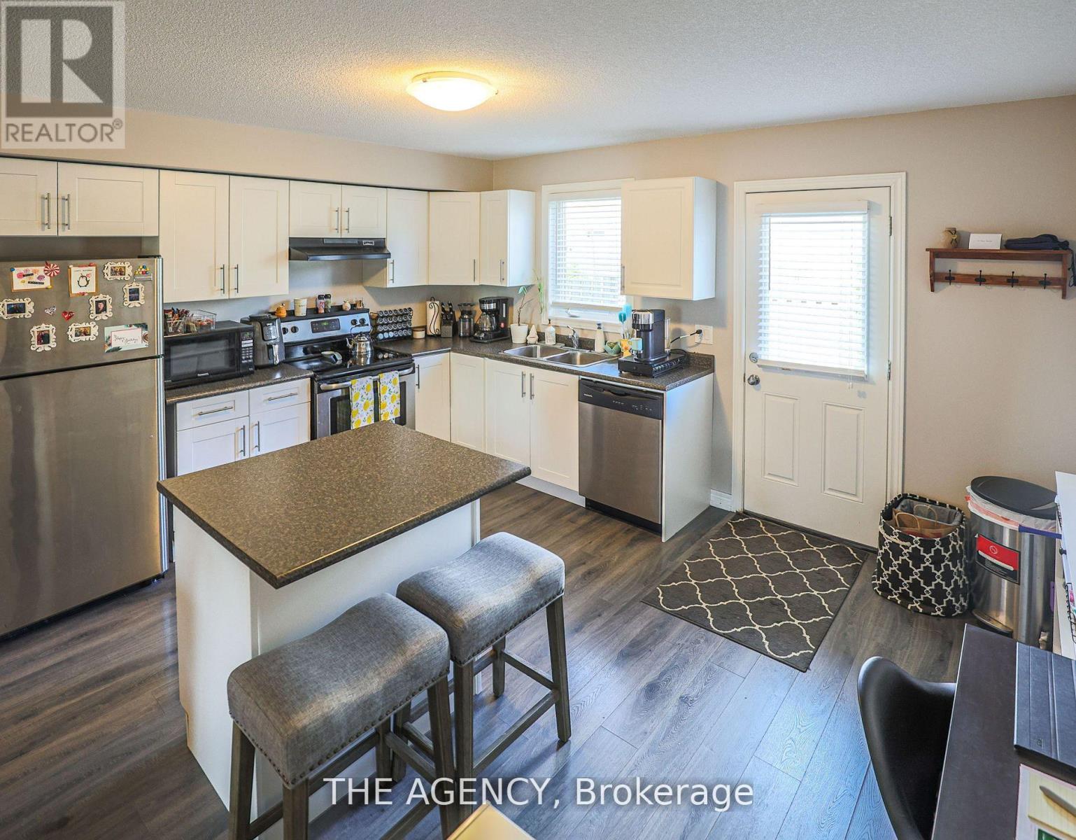 49 - 6118 Kelsey Crescent, Niagara Falls, Ontario  L2H 0M6 - Photo 6 - X12449579