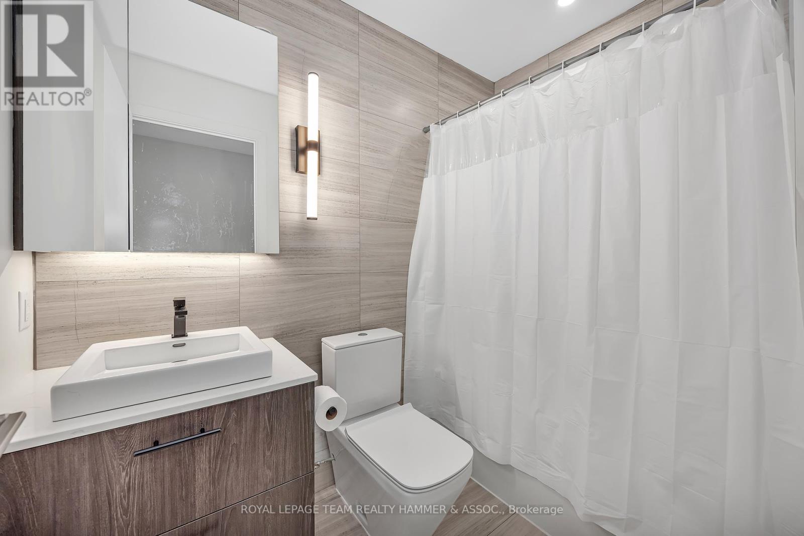 210 - 10 James Street, Ottawa, Ontario  K2P 1T2 - Photo 6 - X12446248