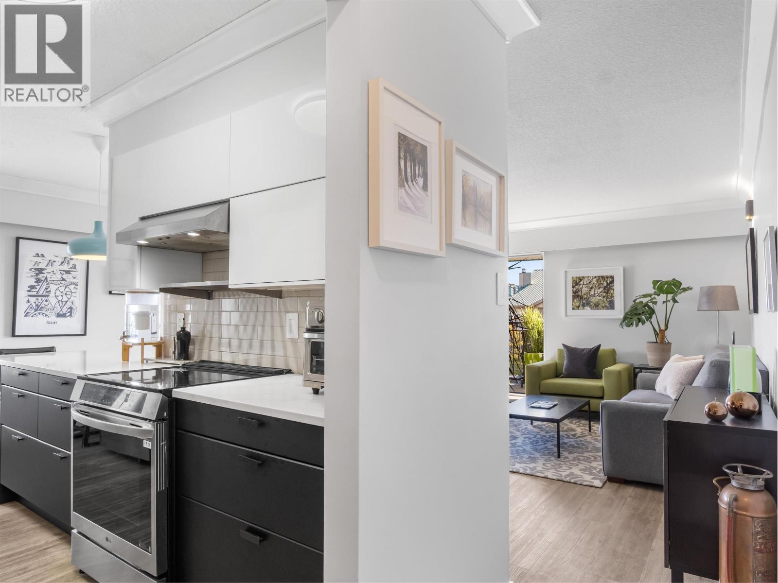 306 134 W 20th Street, North Vancouver, British Columbia  V7M 1Y4 - Photo 15 - R3056113