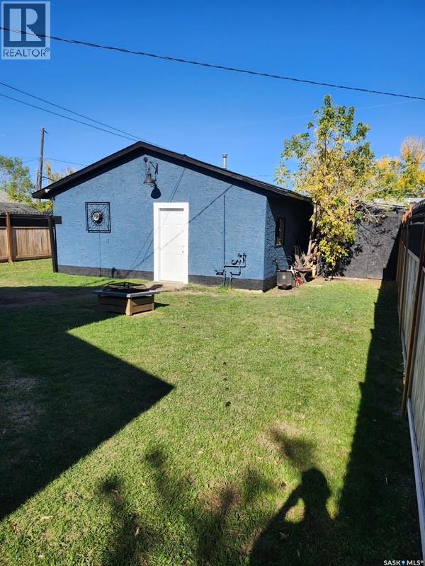 218 2nd Avenue W, Maidstone, Saskatchewan  S0M 1M0 - Photo 3 - SK019920