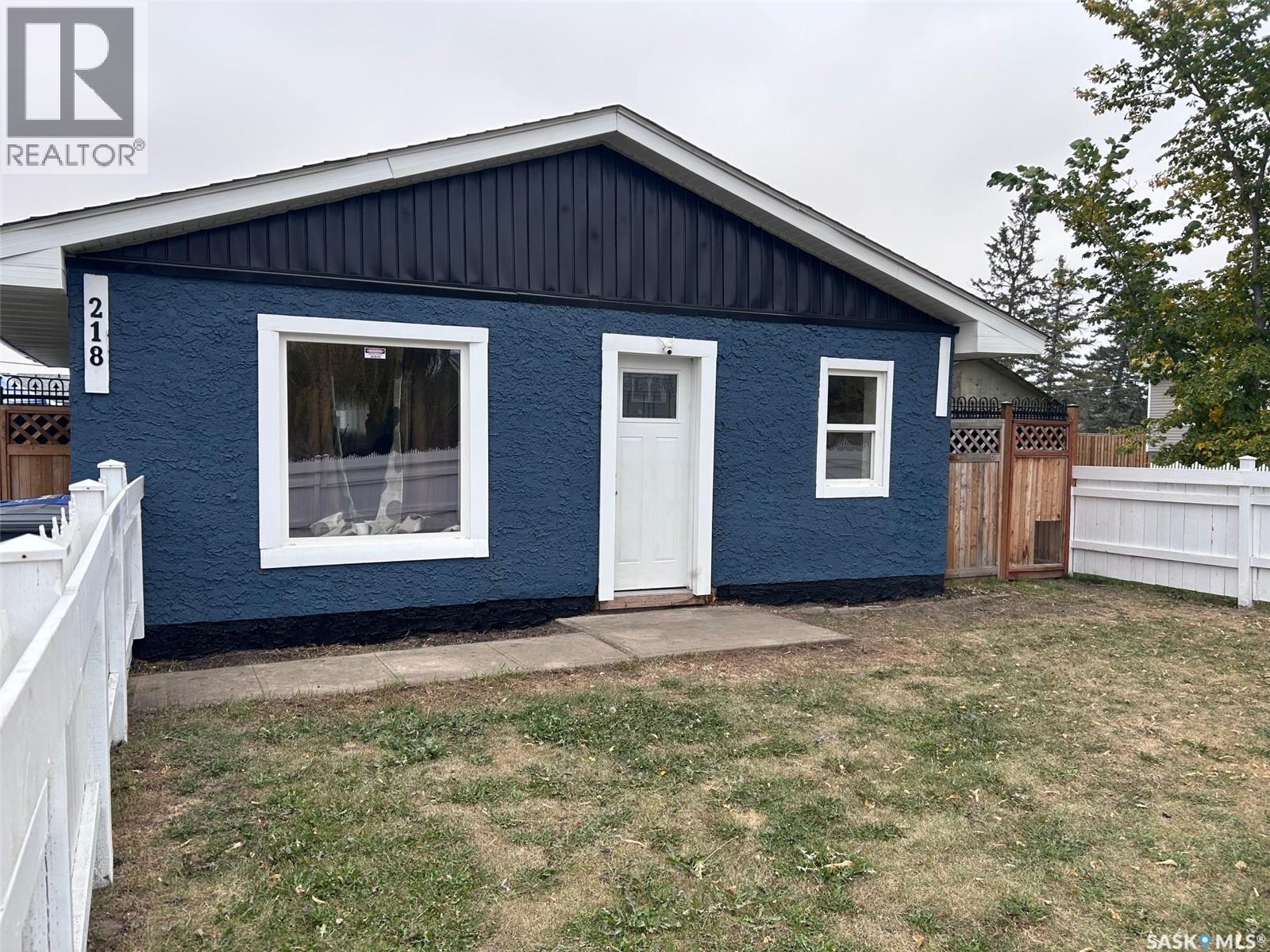 218 2nd Avenue W, Maidstone, Saskatchewan  S0M 1M0 - Photo 2 - SK019920