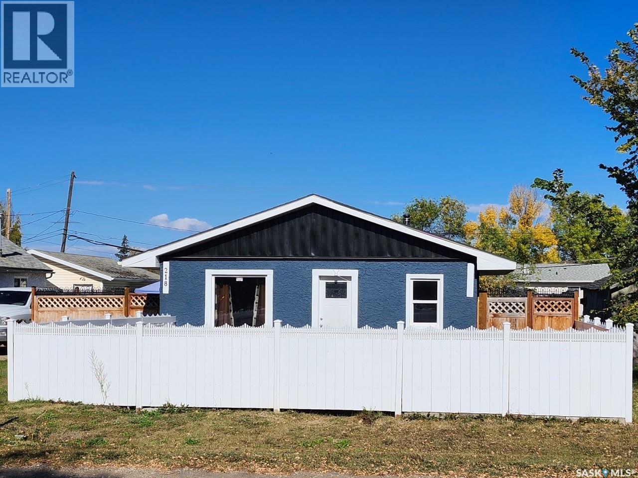 218 2nd Avenue W, Maidstone, Saskatchewan  S0M 1M0 - Photo 1 - SK019920