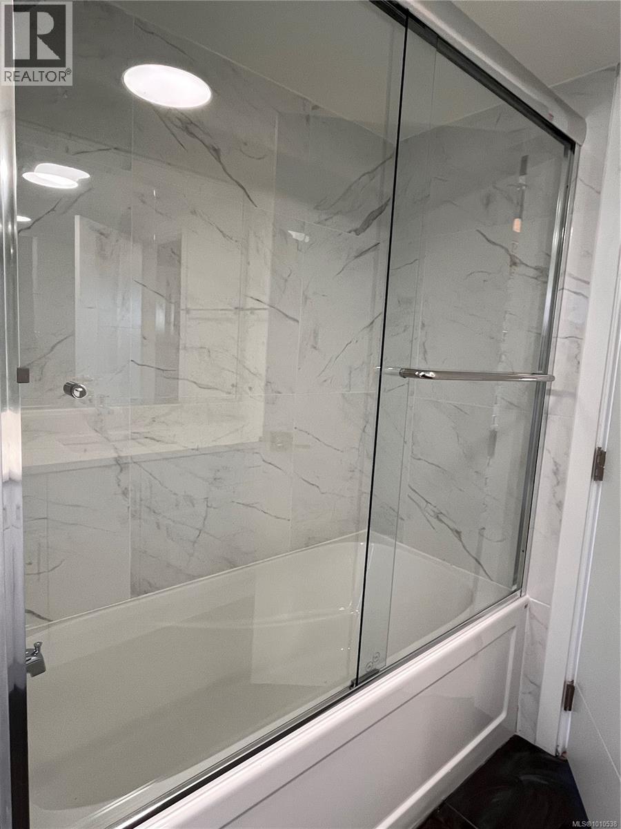 107 Island Hwy, View Royal, British Columbia V9B 1G1 - Photo 16 - 1010538