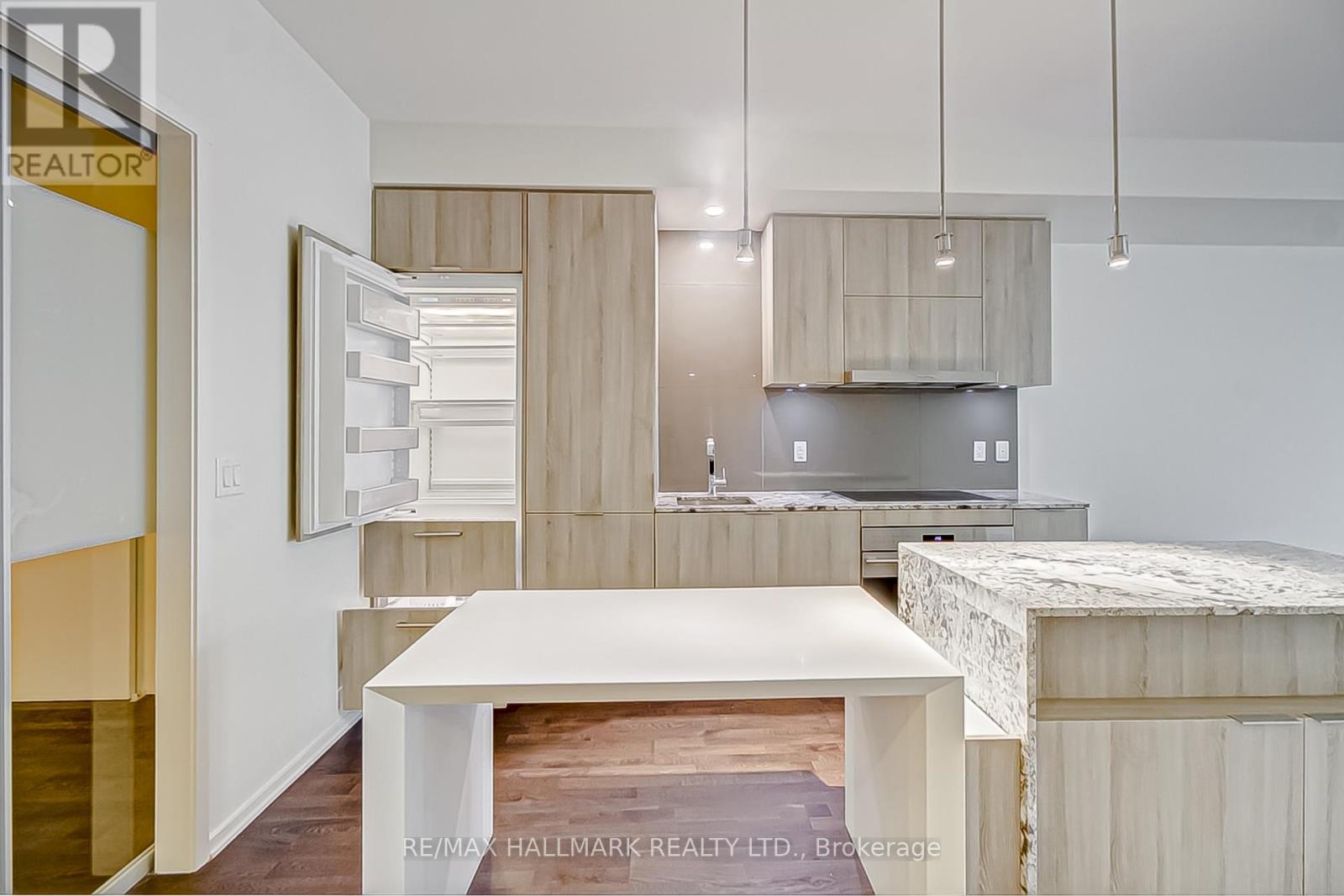 314 - 1 Bloor Street E, Toronto, Ontario  M4W 0A8 - Photo 12 - C12449344