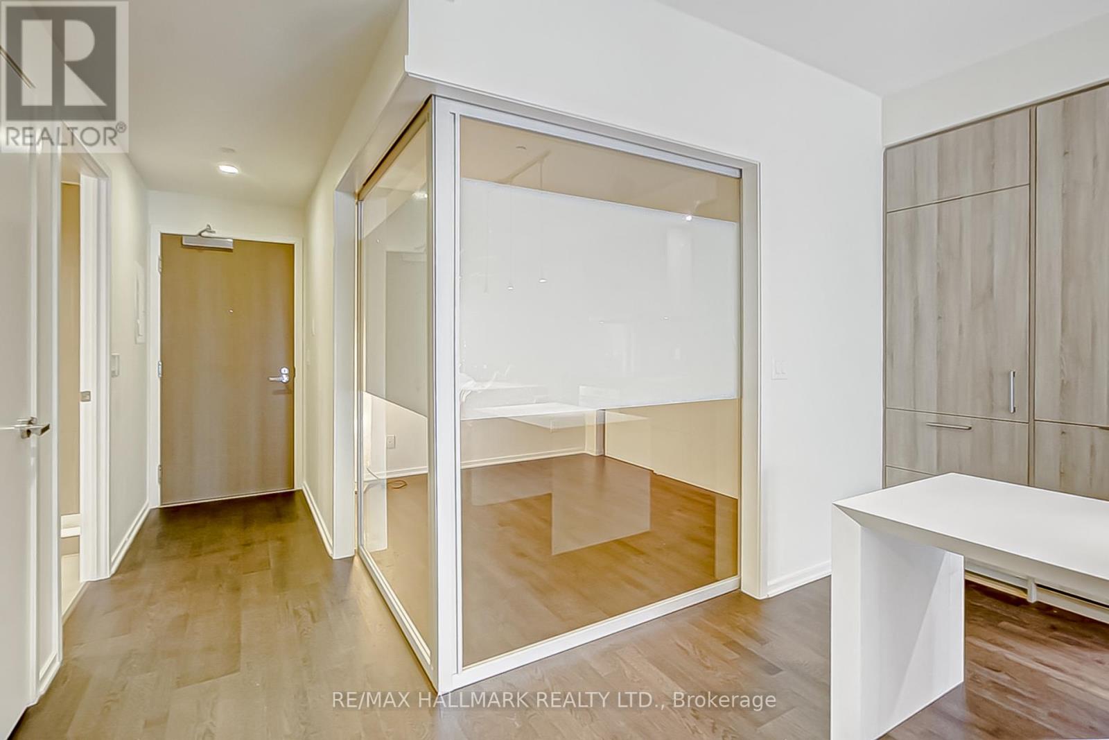 314 - 1 Bloor Street E, Toronto, Ontario  M4W 0A8 - Photo 13 - C12449344