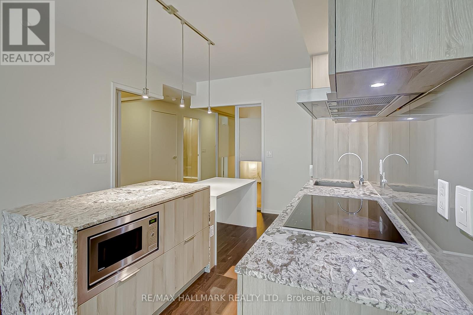 314 - 1 Bloor Street E, Toronto, Ontario  M4W 0A8 - Photo 16 - C12449344