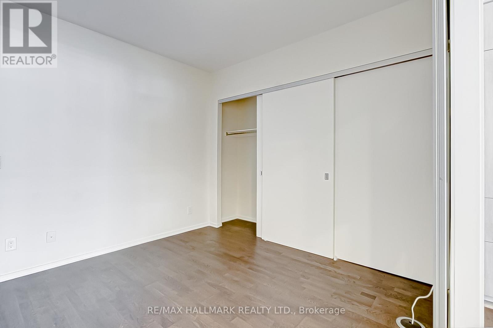 314 - 1 Bloor Street E, Toronto, Ontario  M4W 0A8 - Photo 3 - C12449344