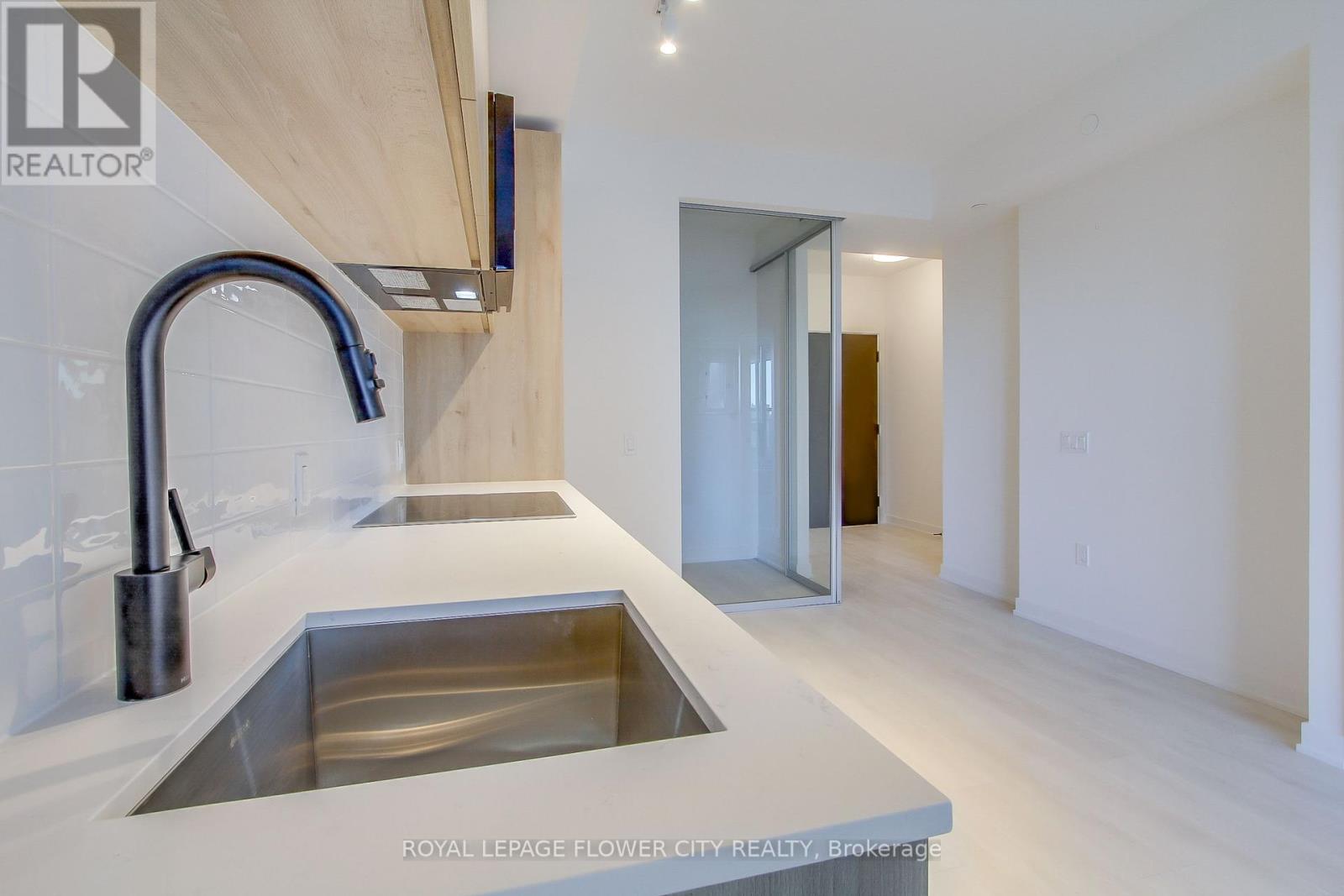 706 - 117 Broadway Avenue, Toronto, Ontario  M4P 1V3 - Photo 15 - C12449453