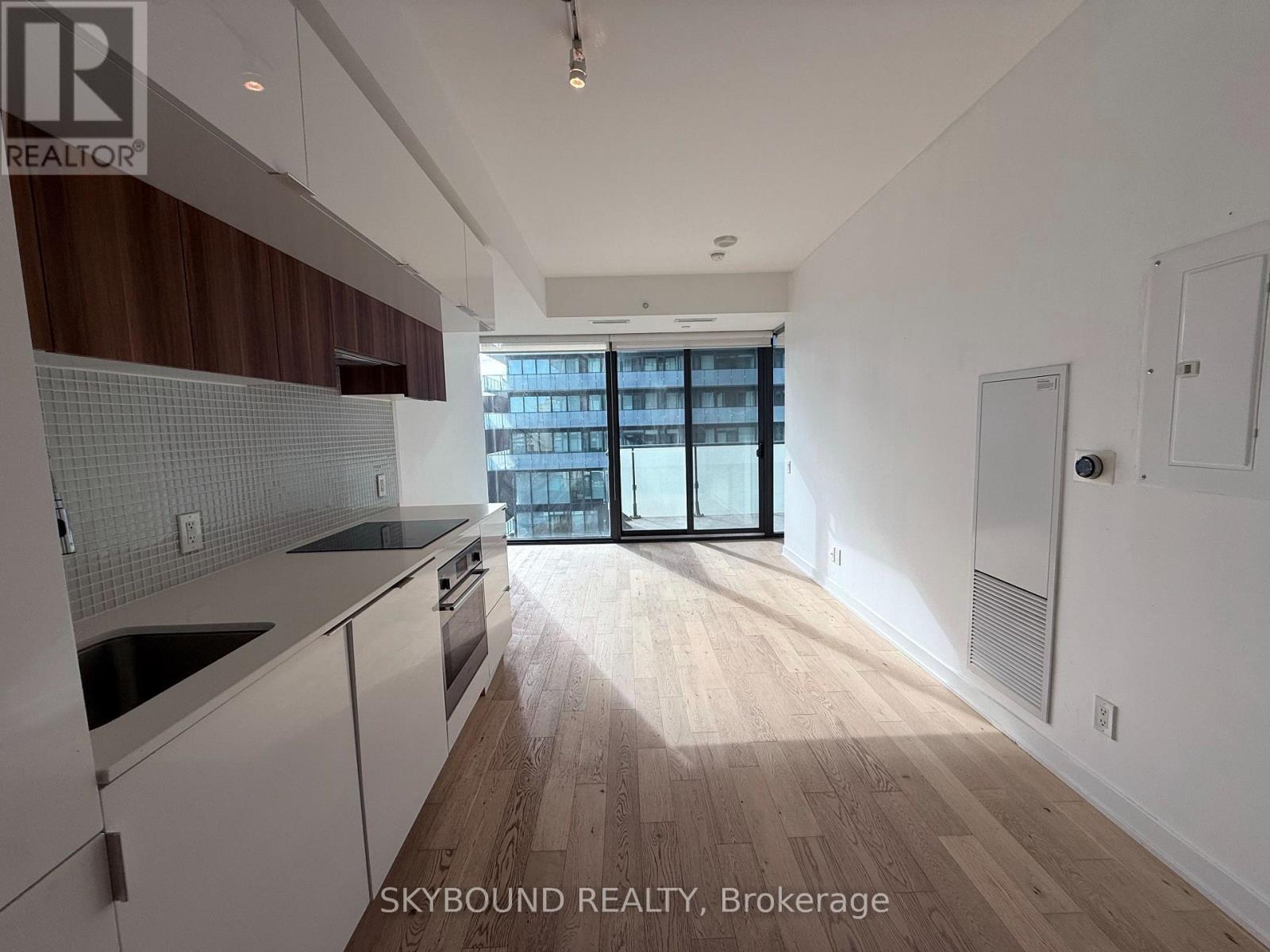 913 - 185 Roehampton Avenue, Toronto, Ontario  M4P 0C6 - Photo 10 - C12449458