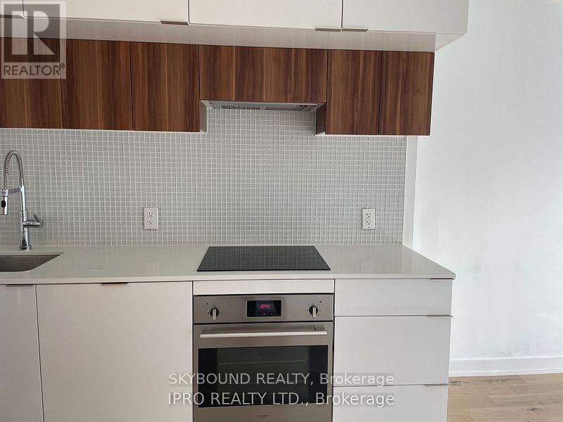 913 - 185 Roehampton Avenue, Toronto, Ontario  M4P 0C6 - Photo 6 - C12449458