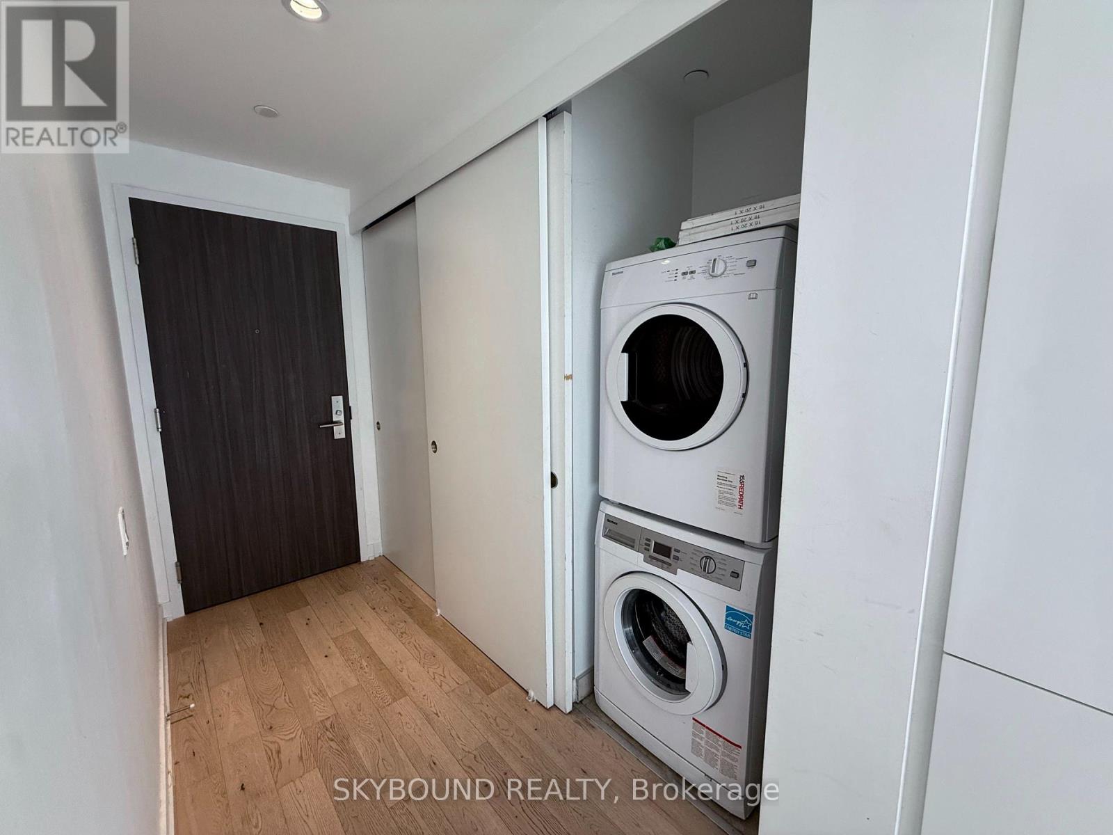 913 - 185 Roehampton Avenue, Toronto, Ontario  M4P 0C6 - Photo 9 - C12449458