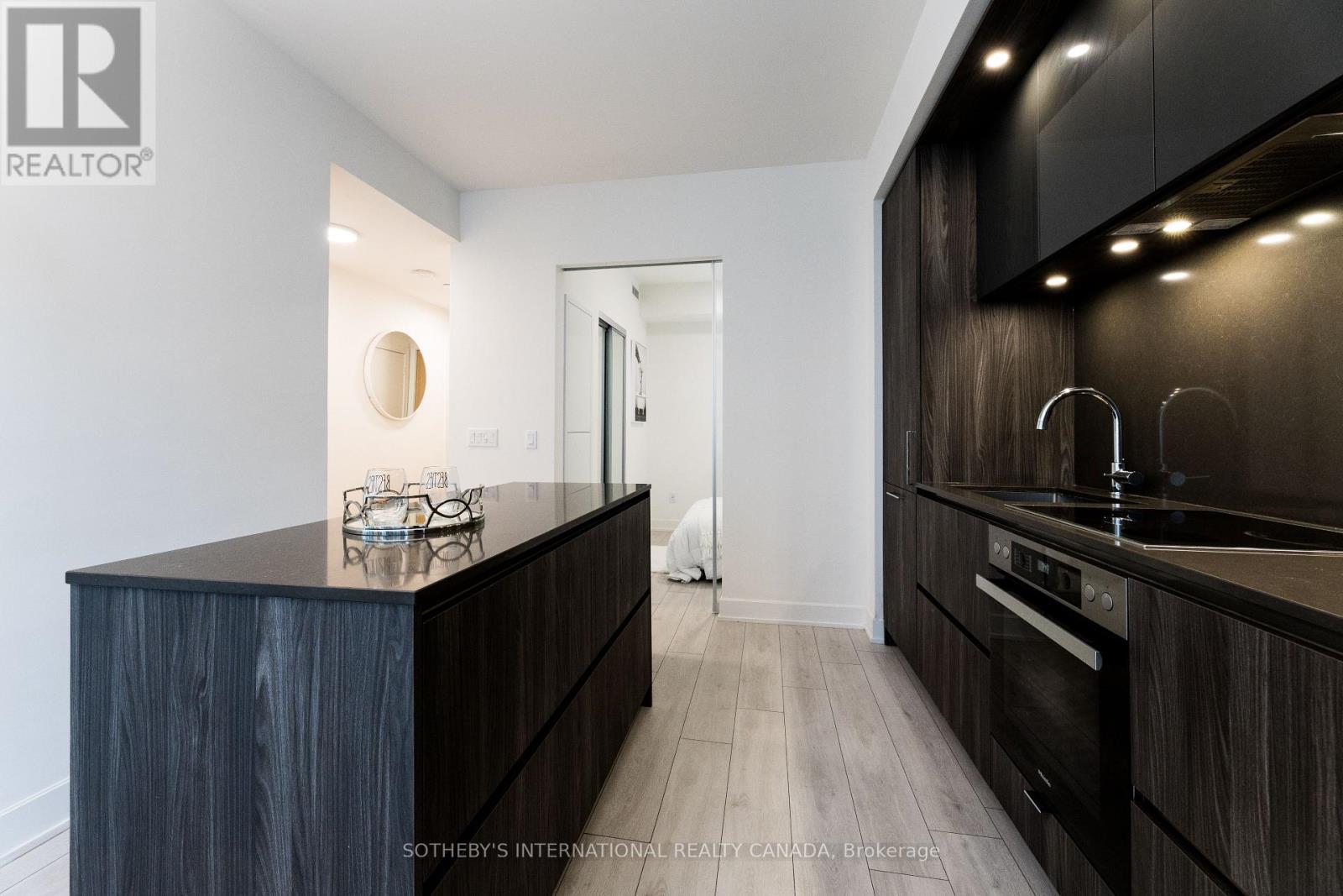 2411 - 35 Mercer Street, Toronto (Waterfront Communities), Ontario  M5V 0V1 - Photo 14 - C12449462