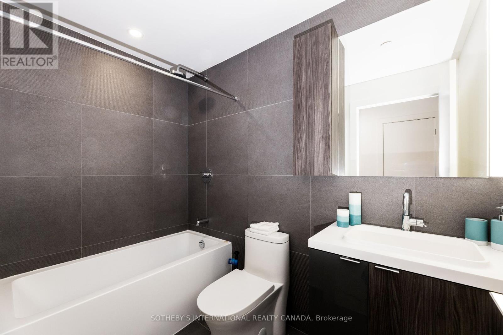 2411 - 35 Mercer Street, Toronto (Waterfront Communities), Ontario  M5V 0V1 - Photo 20 - C12449462