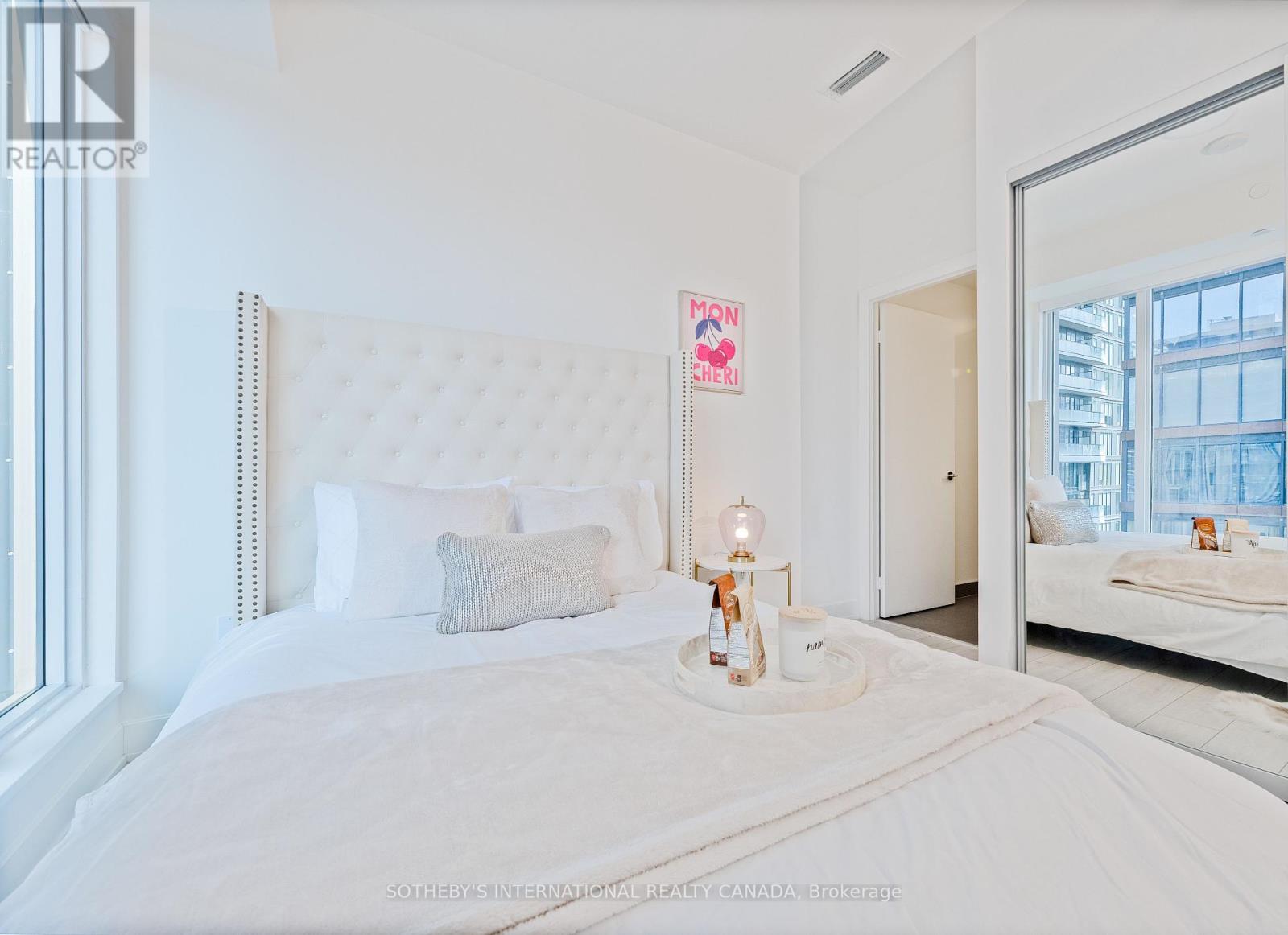2411 - 35 Mercer Street, Toronto (Waterfront Communities), Ontario  M5V 0V1 - Photo 7 - C12449462