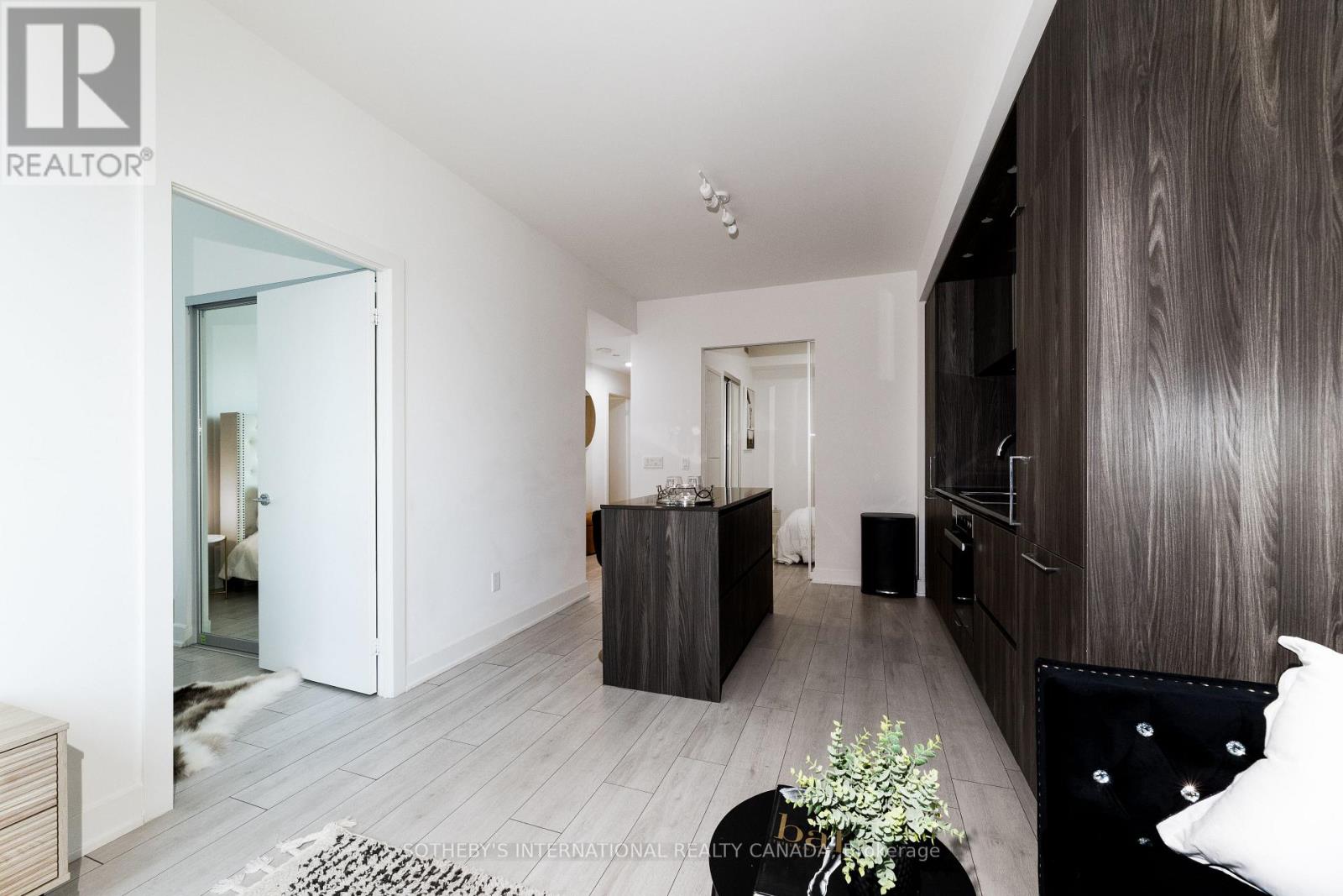 2411 - 35 Mercer Street, Toronto (Waterfront Communities), Ontario  M5V 0V1 - Photo 9 - C12449462