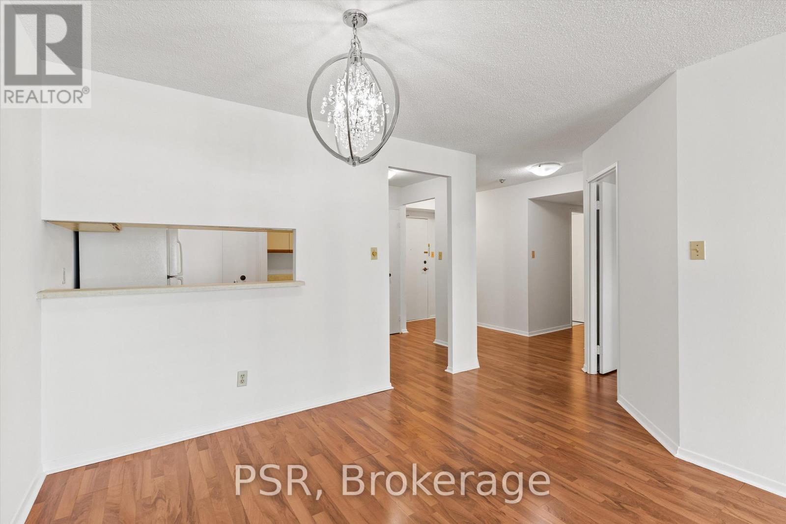 901 - 633 Bay Street, Toronto, Ontario  M5G 2G4 - Photo 10 - C12449471