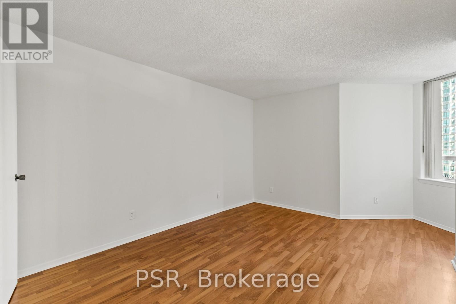 901 - 633 Bay Street, Toronto, Ontario  M5G 2G4 - Photo 18 - C12449471