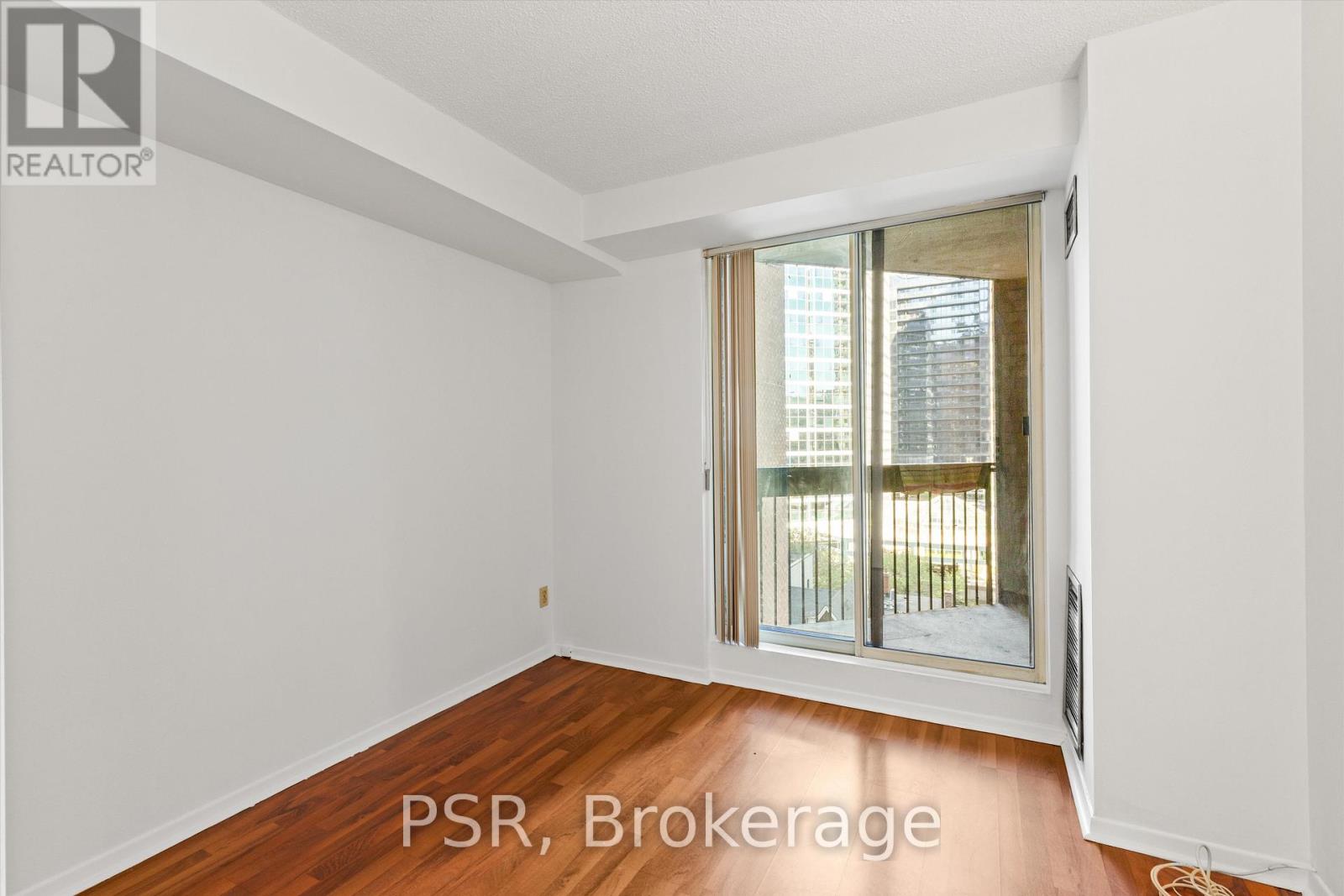 901 - 633 Bay Street, Toronto, Ontario  M5G 2G4 - Photo 24 - C12449471