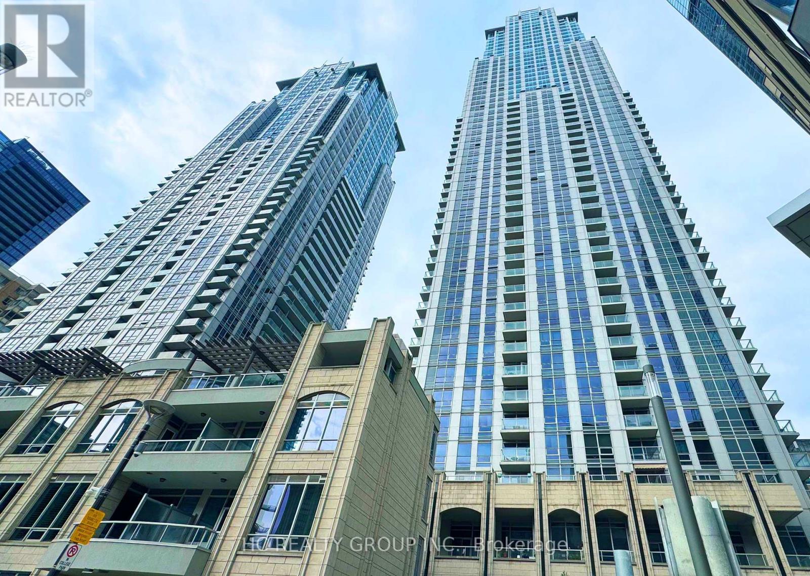 4209 - 763 Bay Street, Toronto (Bay Street Corridor), Ontario  M5G 2R3 - Photo 1 - C12449482
