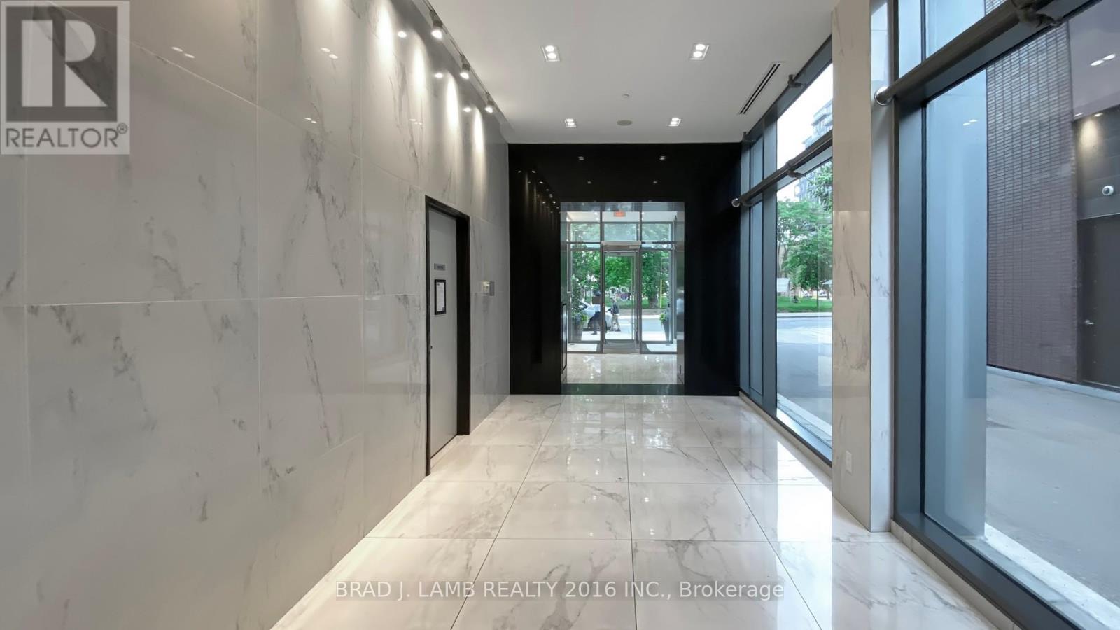 518 - 39 Brant Street W, Toronto (Niagara), Ontario  M5V 0M8 - Photo 5 - C12449499