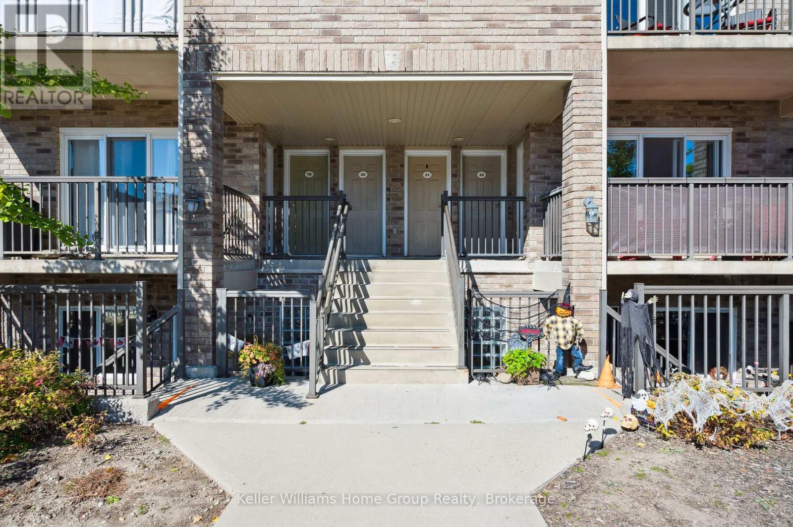 22 - 35 Mountford Drive, Guelph (Grange Road), Ontario  N1E 0G6 - Photo 12 - X12449578
