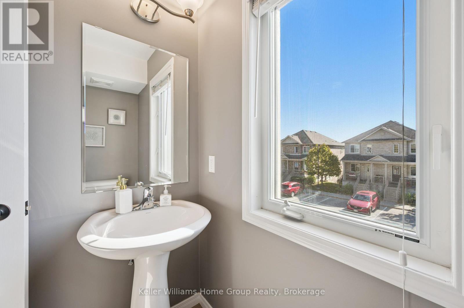 22 - 35 Mountford Drive, Guelph (Grange Road), Ontario  N1E 0G6 - Photo 20 - X12449578