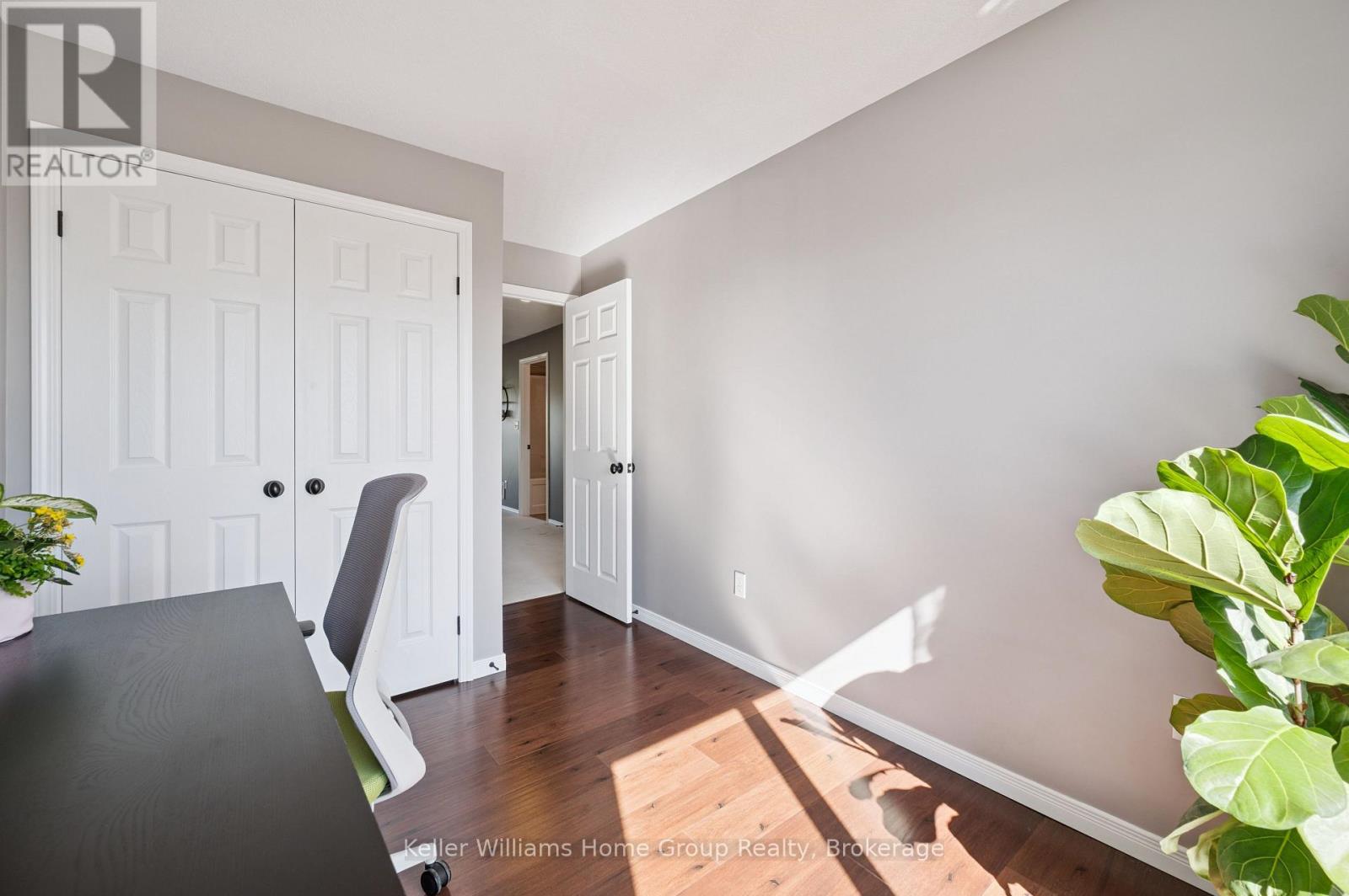 22 - 35 Mountford Drive, Guelph (Grange Road), Ontario  N1E 0G6 - Photo 24 - X12449578