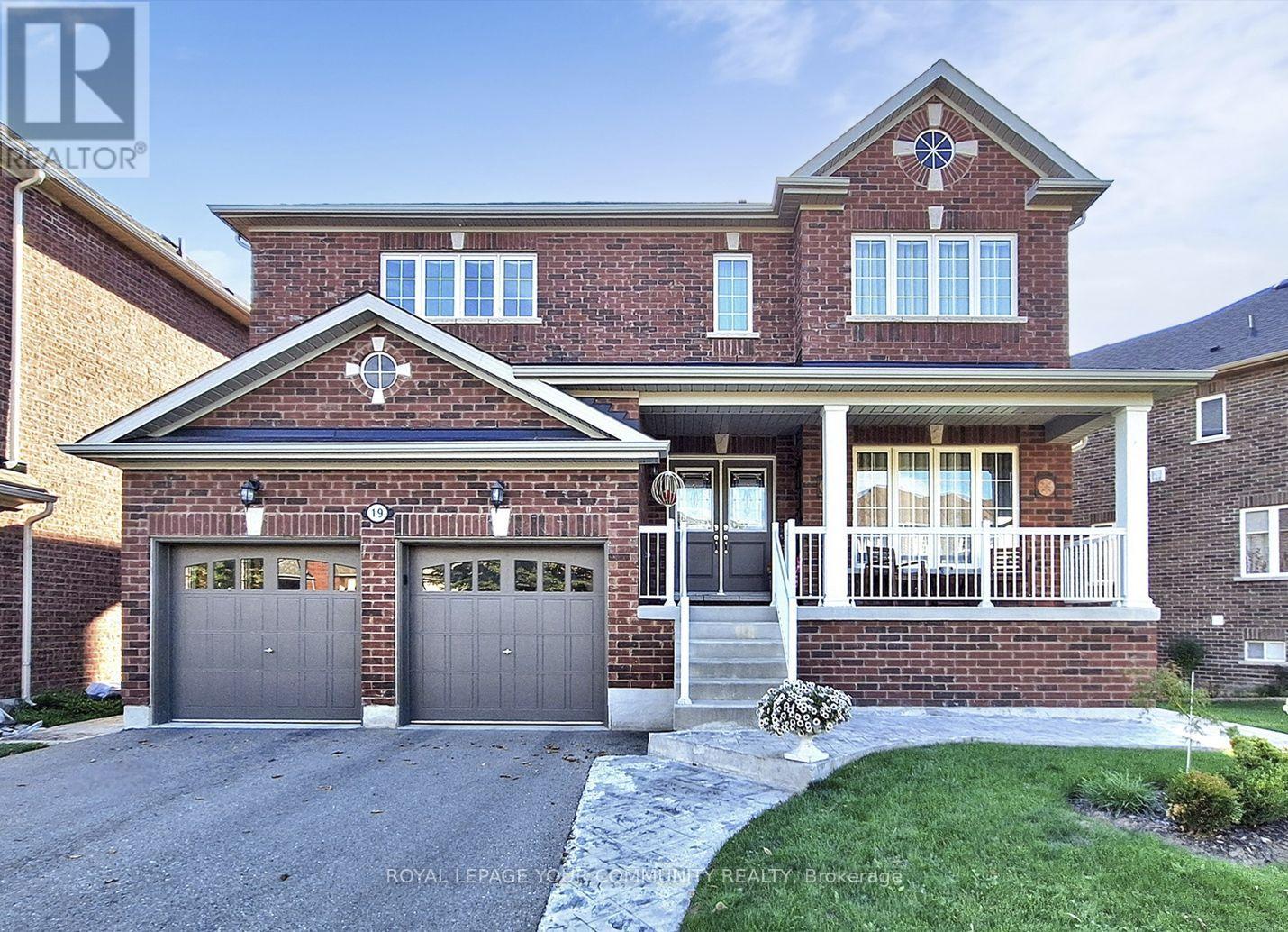 19 Richmond Park Drive, Georgina (Keswick North), Ontario  L4P 0H2 - Photo 1 - N12448992
