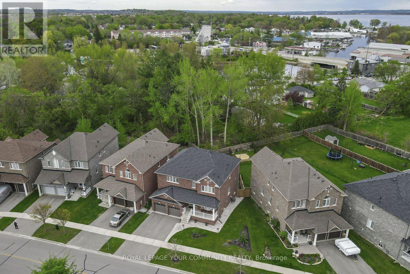 19 Richmond Park Drive, Georgina (Keswick North), Ontario  L4P 0H2 - Photo 49 - N12448992