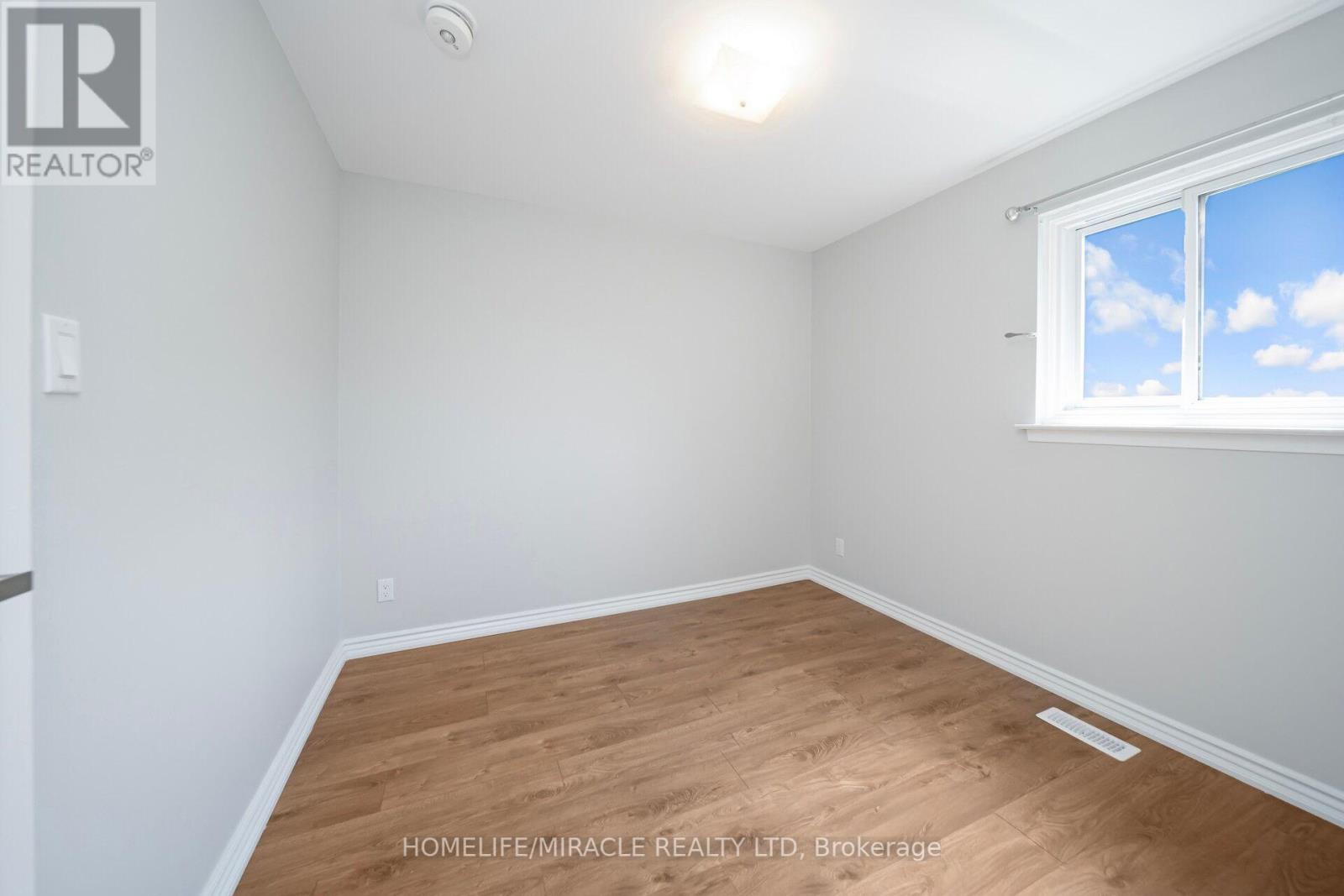 860 Liverpool Road, Pickering (Bay Ridges), Ontario  L1W 1S4 - Photo 21 - E12449376