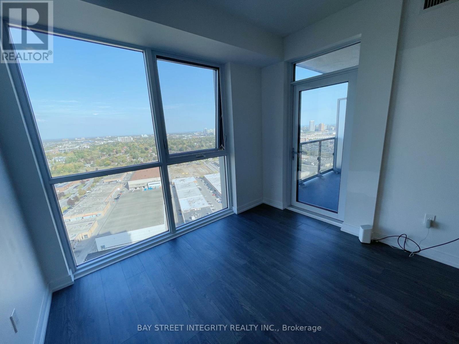 225 Village Green Square, Toronto, Ontario  M1S 0L7 - Photo 7 - E12449437