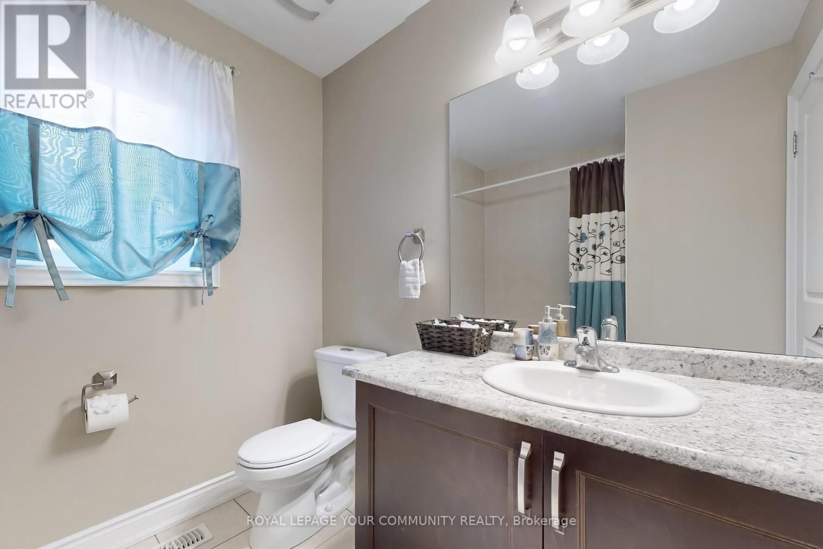 19 Richmond Park Drive, Georgina (Keswick North), Ontario  L4P 0H2 - Photo 36 - N12448992