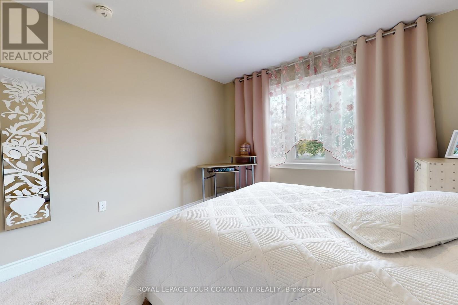 19 Richmond Park Drive, Georgina (Keswick North), Ontario  L4P 0H2 - Photo 32 - N12448992